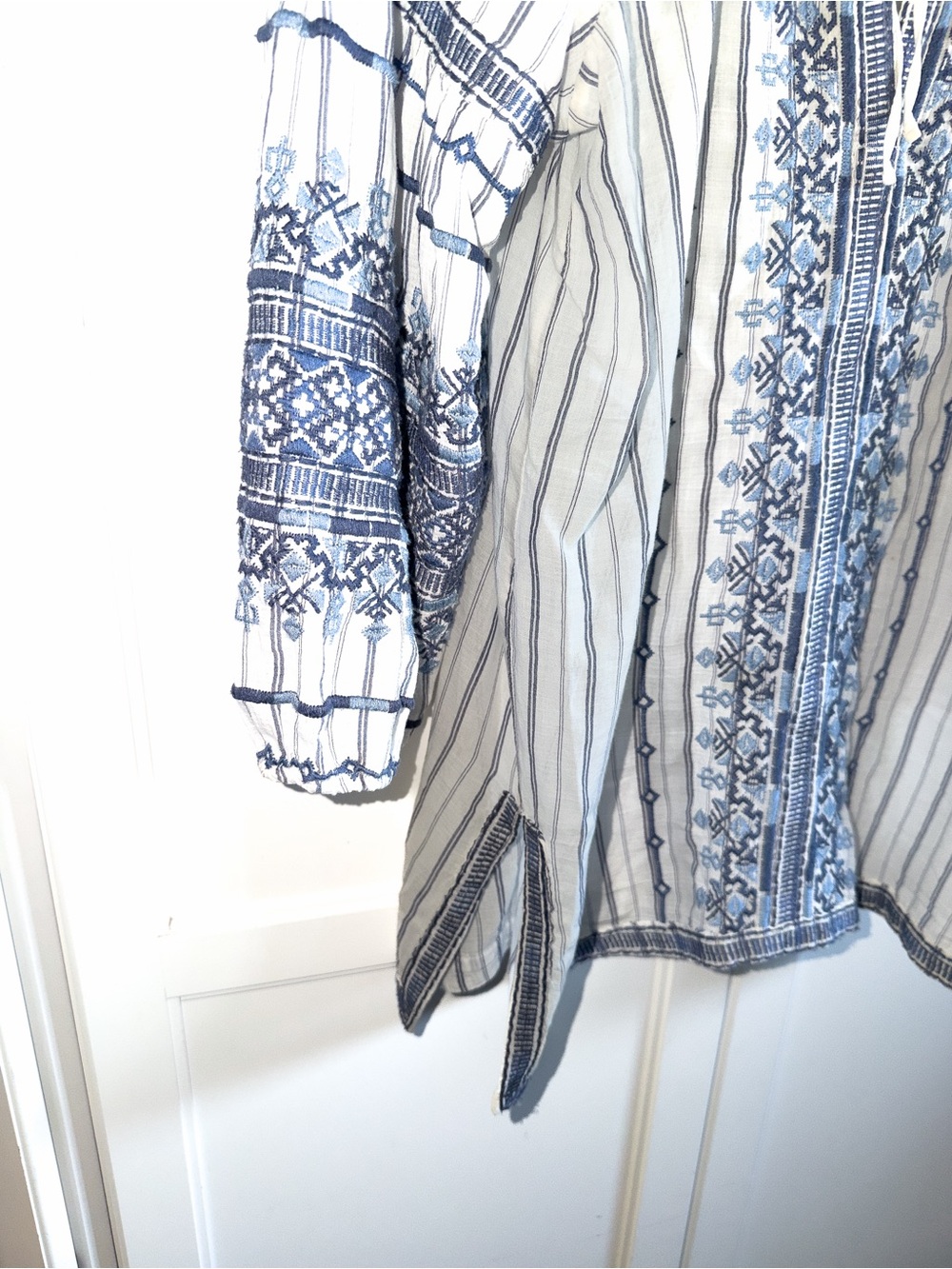 JOHNNY WAS Shea Blouse Santori Stripes Embroidered Blue/White Peasant Boho Med - Picture 5 of 13